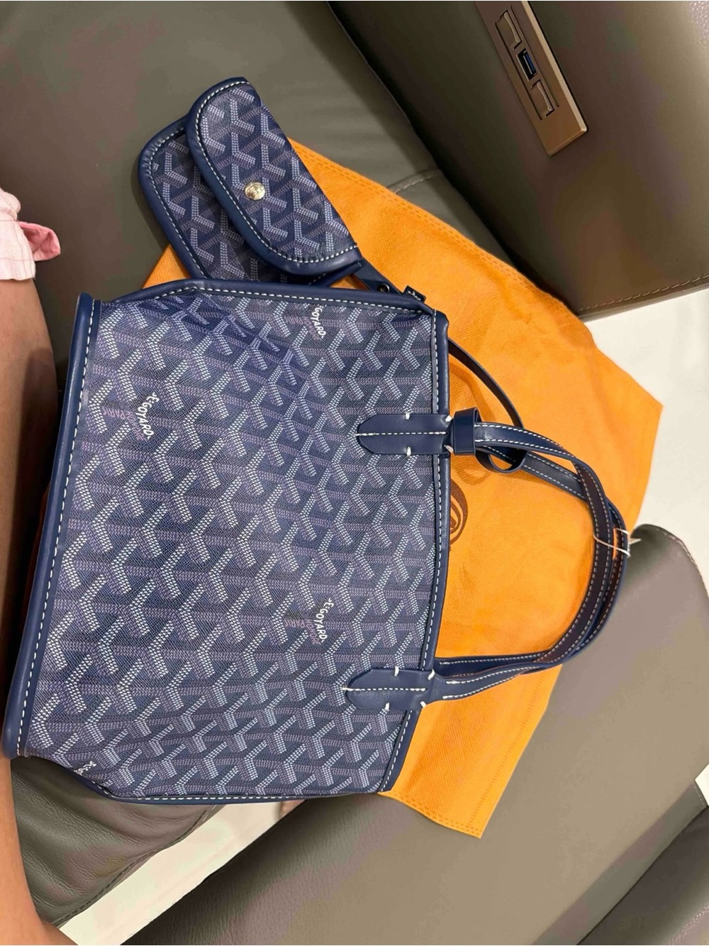 Go YARD Anjou Mini Tote Bag - Picture 2 of 5
